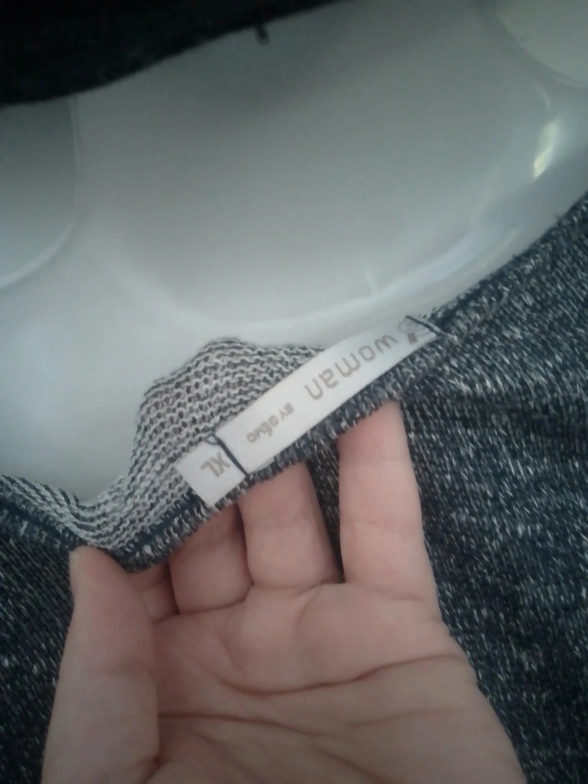 Petit pull avec dentelle – photo 5